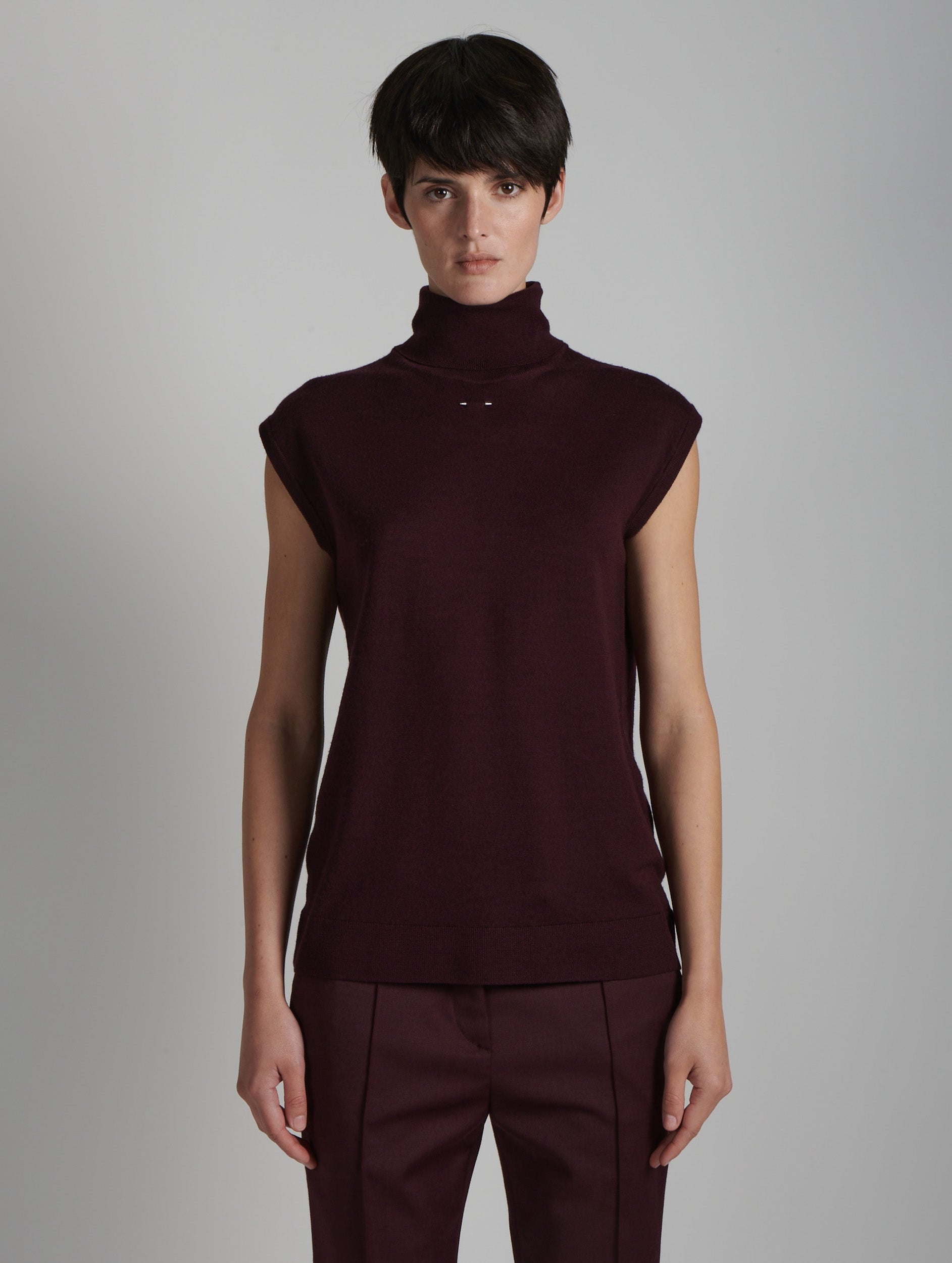 Sleeveless roll neck knit on sale