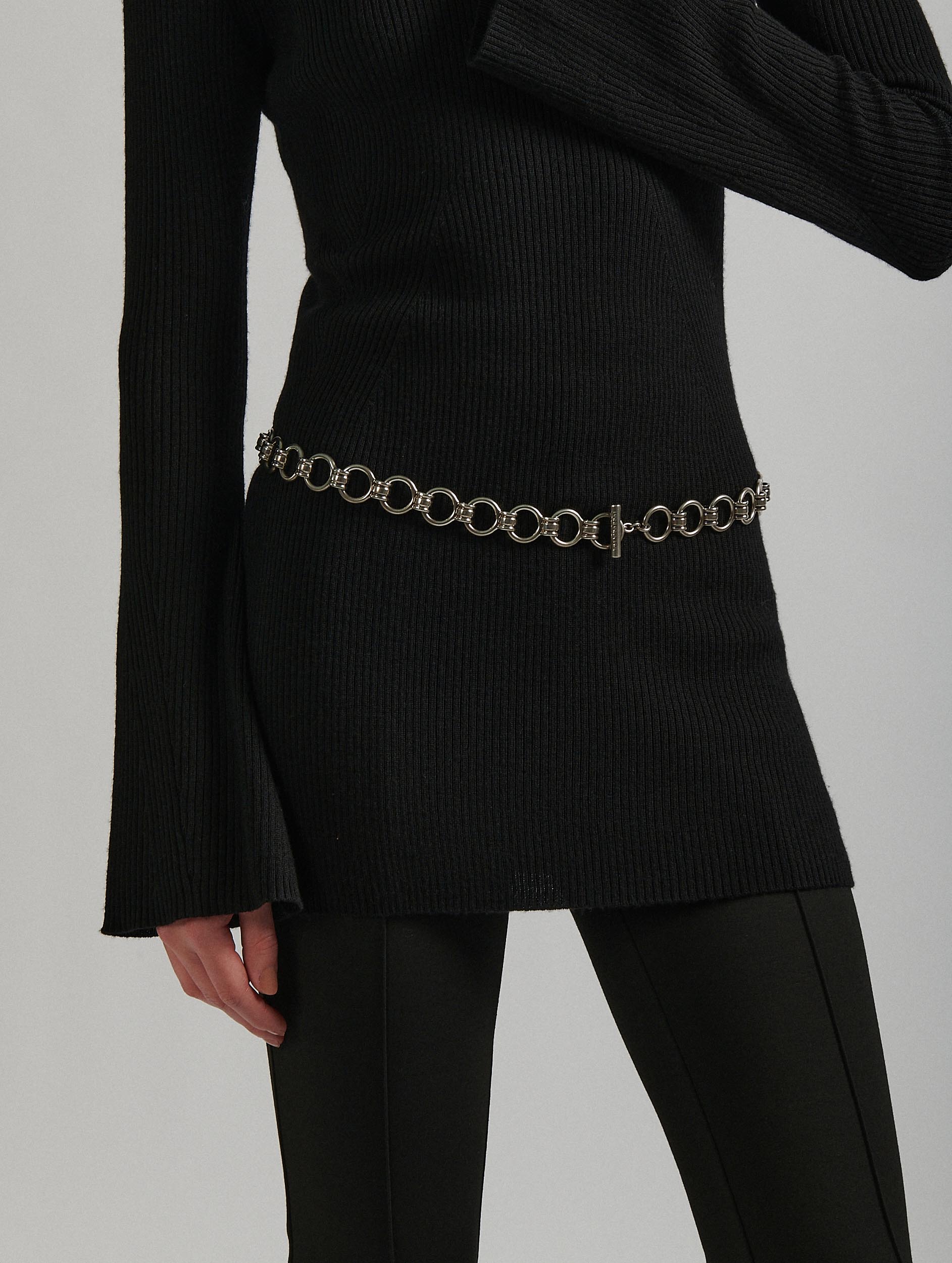 Metallic silver chain belt Metallic silver chain belt