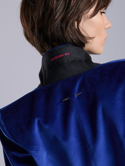 Blue velvet fitted jacket
