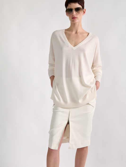 Oversized reversible sweater in ivory knit