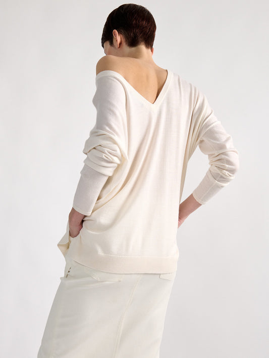 Oversized reversible sweater in ivory knit
