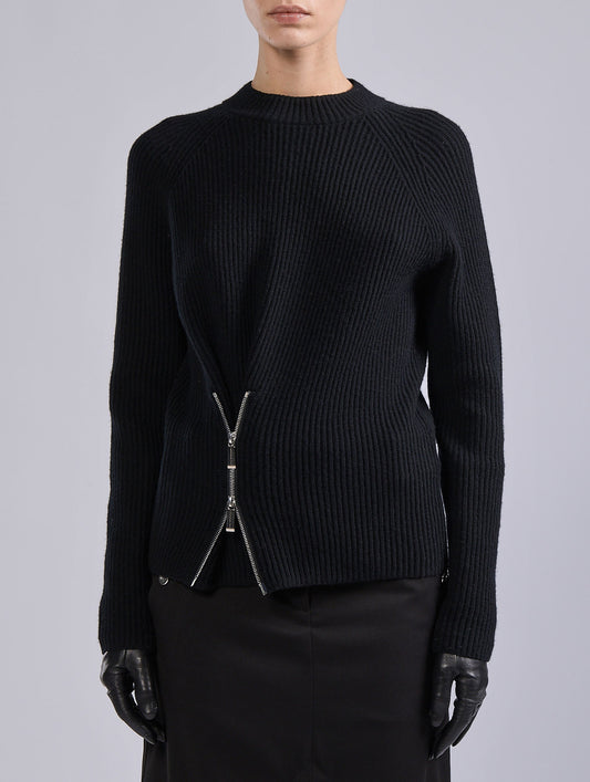 Zipped sweater in black ribbed wool