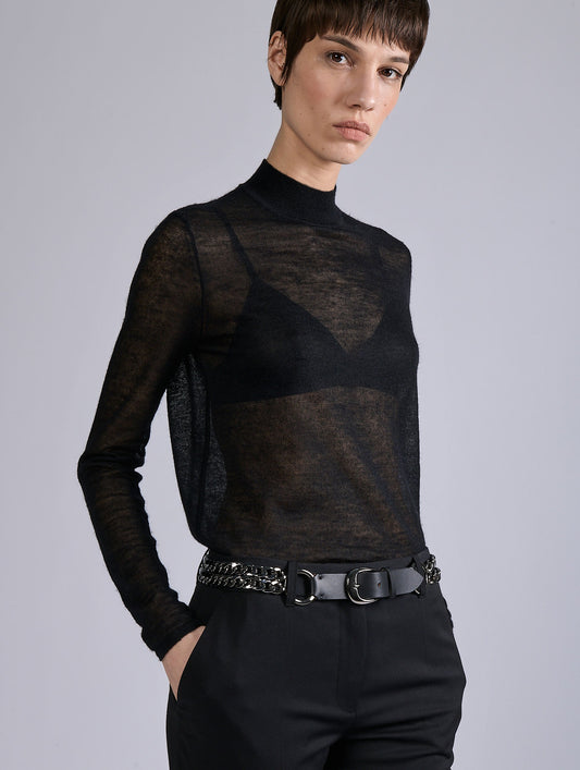 Large belt in black chain and leather