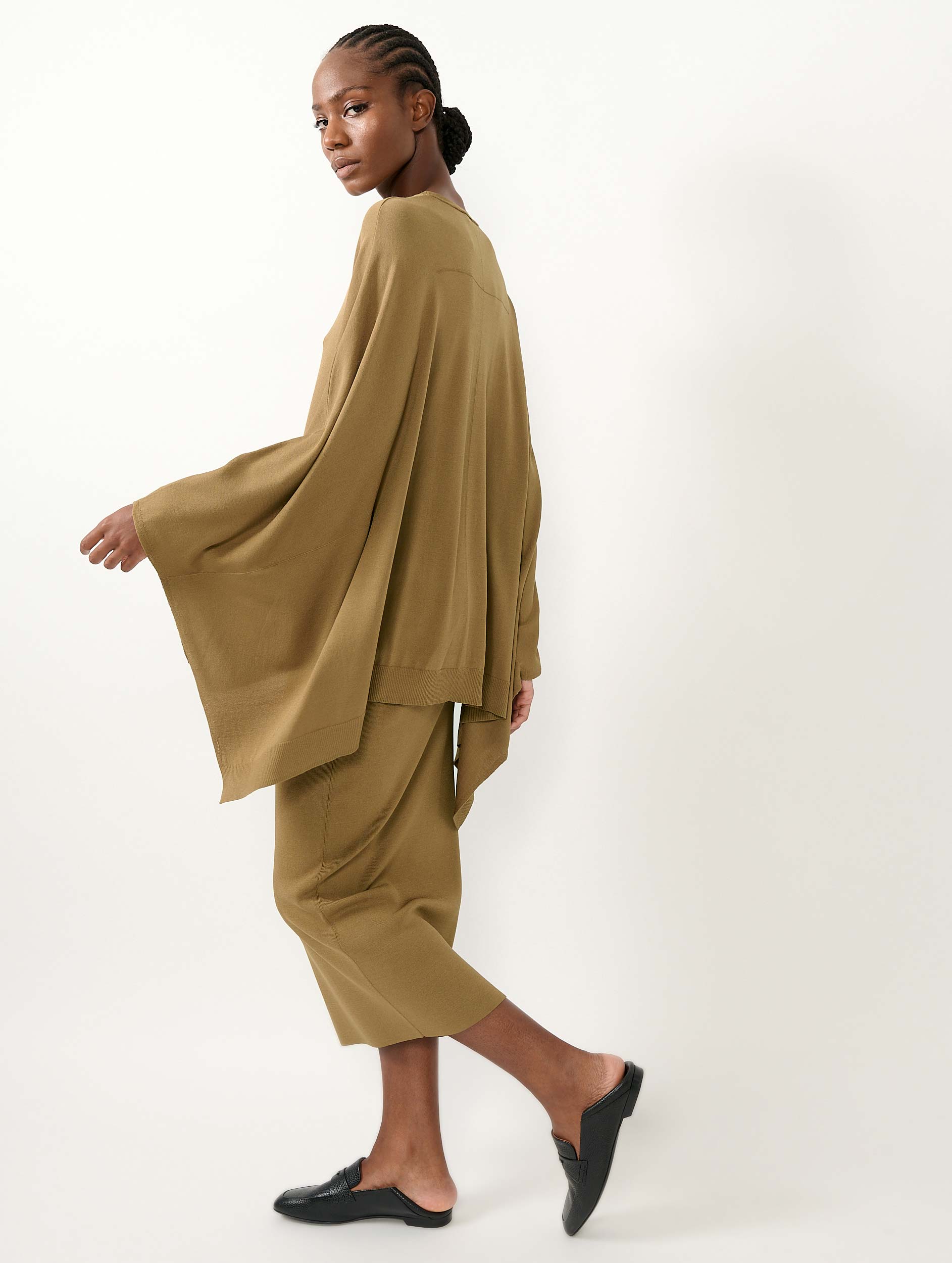 Women Ready-to-wear and Accessories | Spring/Summer | Barbara Bui