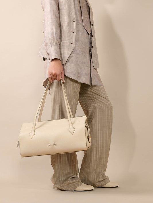To B. bag in ivory leather