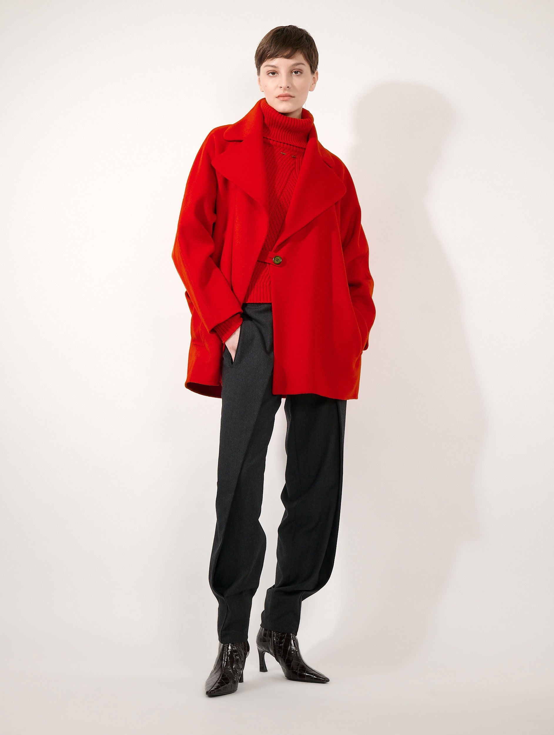 Designer outerwear for women : coats, capes, parkas, jackets
