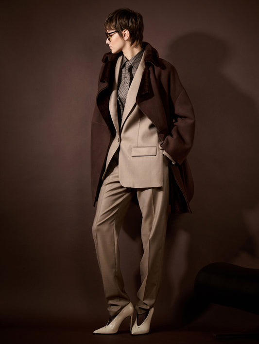 Greige wool and silk twill straight jacket