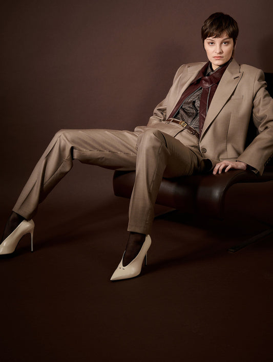 Greige wool and silk twill straight jacket