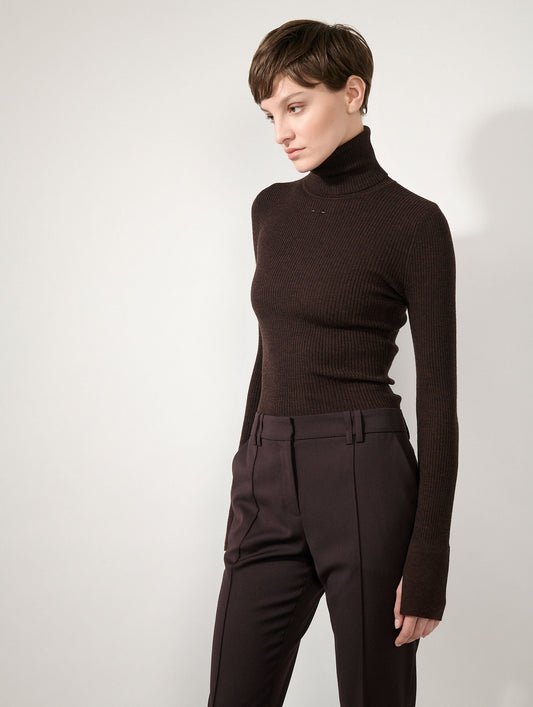 Brown merino knit turtleneck sweater