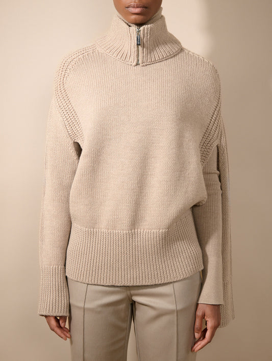 Sand merino knit sweater with detachable collar