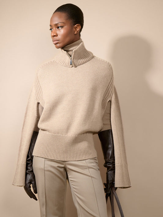 Sand merino knit sweater with detachable collar