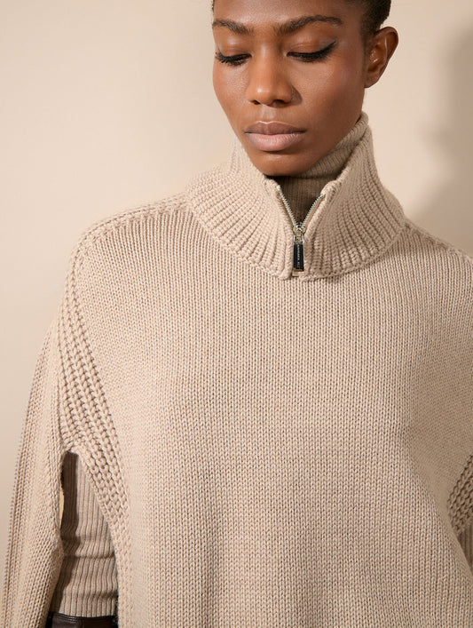 Sand merino knit sweater with detachable collar