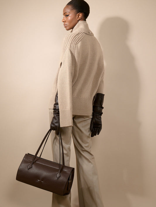 Sand merino knit sweater with detachable collar