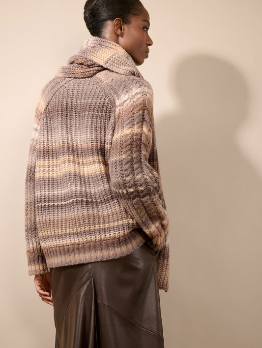 Gradient cable-knit V-neck sweater