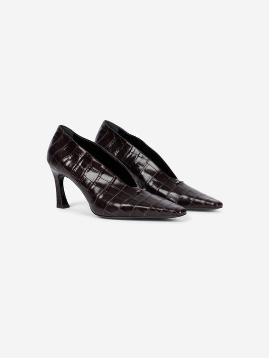 Brown embossed leather comma-heel pumps