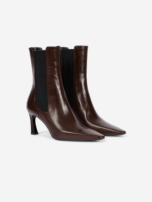 Brown leather elasticated comma-heel ankle boots