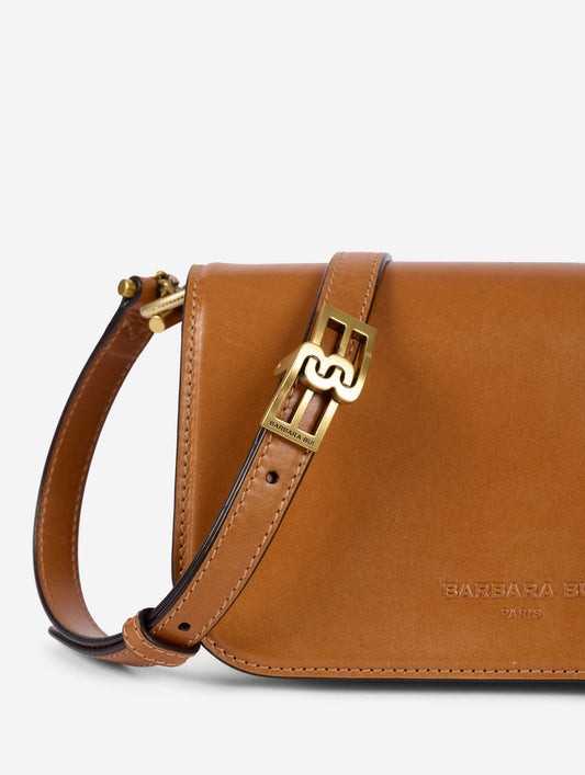 Small "Like Me" bag in honey leather