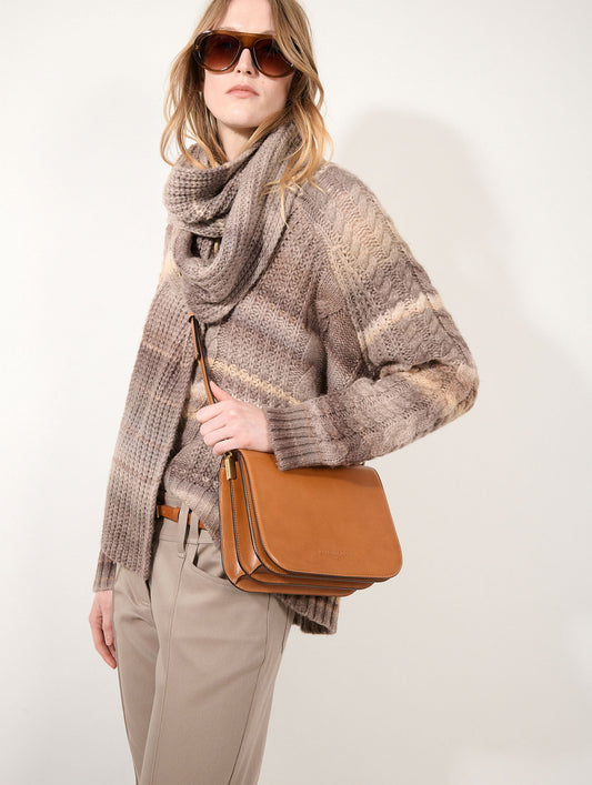 "Touch Me" bag in honey leather